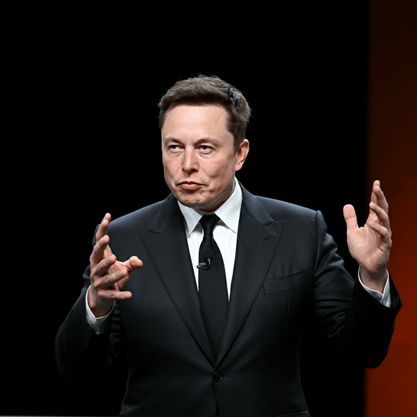 Apple's ‘Carpet Bombing’ Strategy to Recruit Tesla Talent Revealed