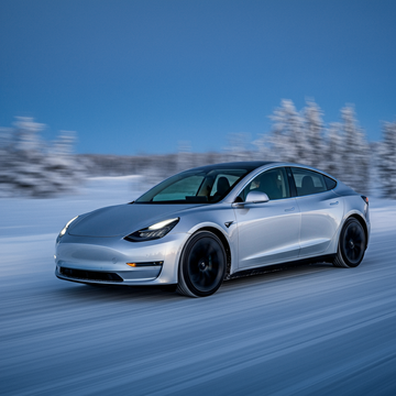 Tesla AI5 Delayed: Canada Welcomes Chinese EVs and Outperforms Diesel in Cold
