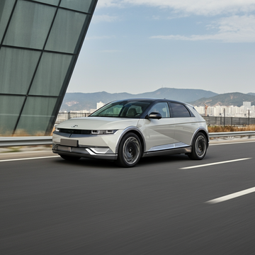 Hyundai Celebrates IONIQ 9 Success in Korea with Extended EV Discounts