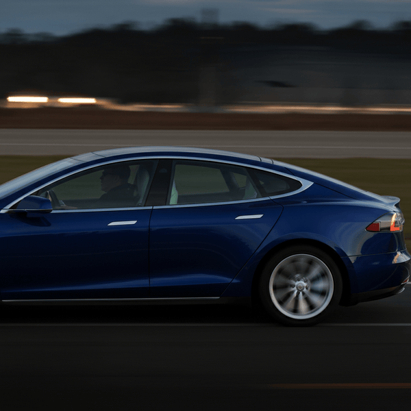 NHTSA Probes Tesla's Emergency Door Systems After Fatalities Reported
