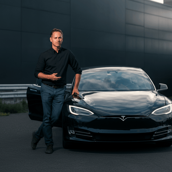 Tesla Loses Key Software Director Amidst Over-the-Air and Robotaxi Development Challenges