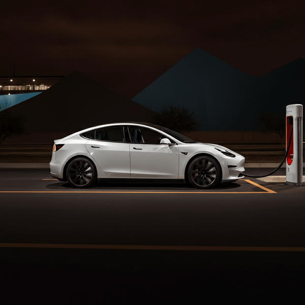 Tesla Offers One Year of Free Supercharging to Attract EV Buyers