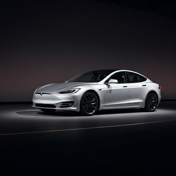 Tesla deelt inzichten over veiligheid, eigendomskosten en energieoplossingen