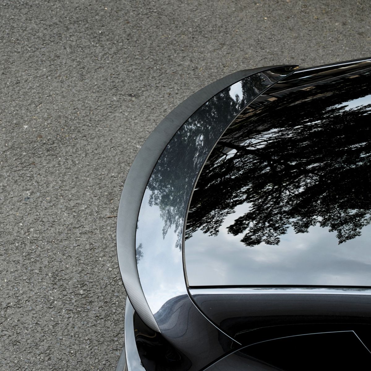 Dry Carbon Fiber Spoiler for Model Y Juniper / Model Y Standard - Tesevo