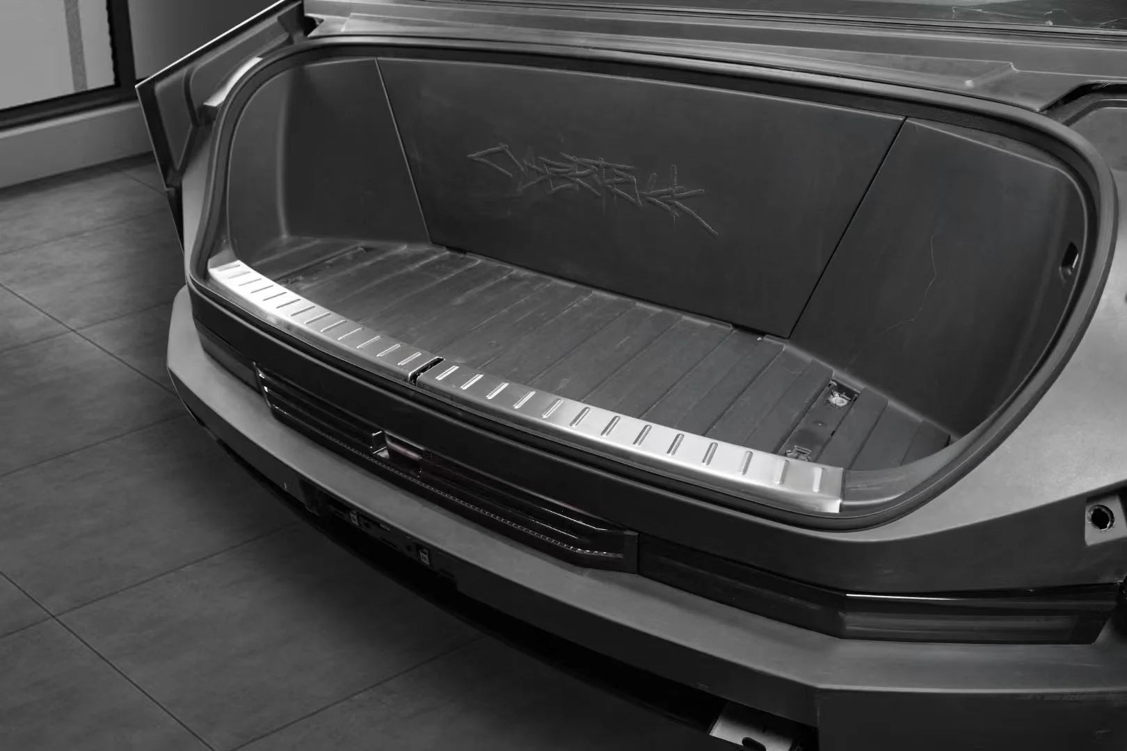 Threshold Trunk Front Trunk Stainless Steel Threshold Strip for Cybertruck