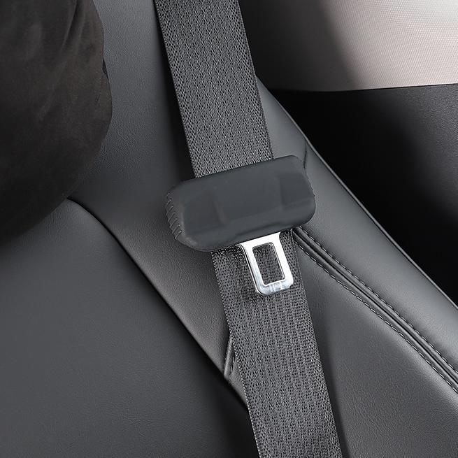 TESEVO seatbelt buckle protector soft silicone detail